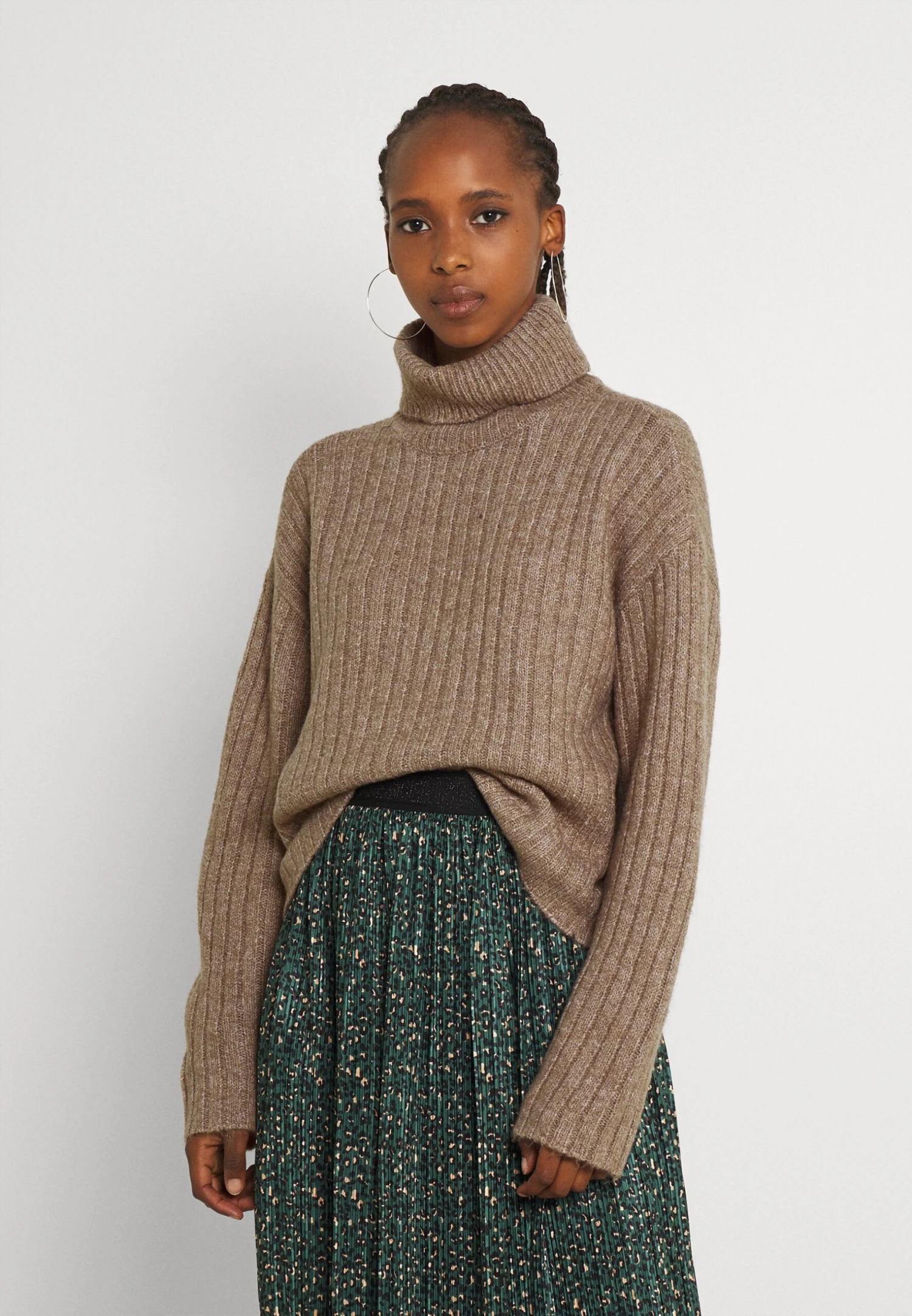 Even&Odd Jumper - Taupe 1 Even&Odd Jumper - Taupe