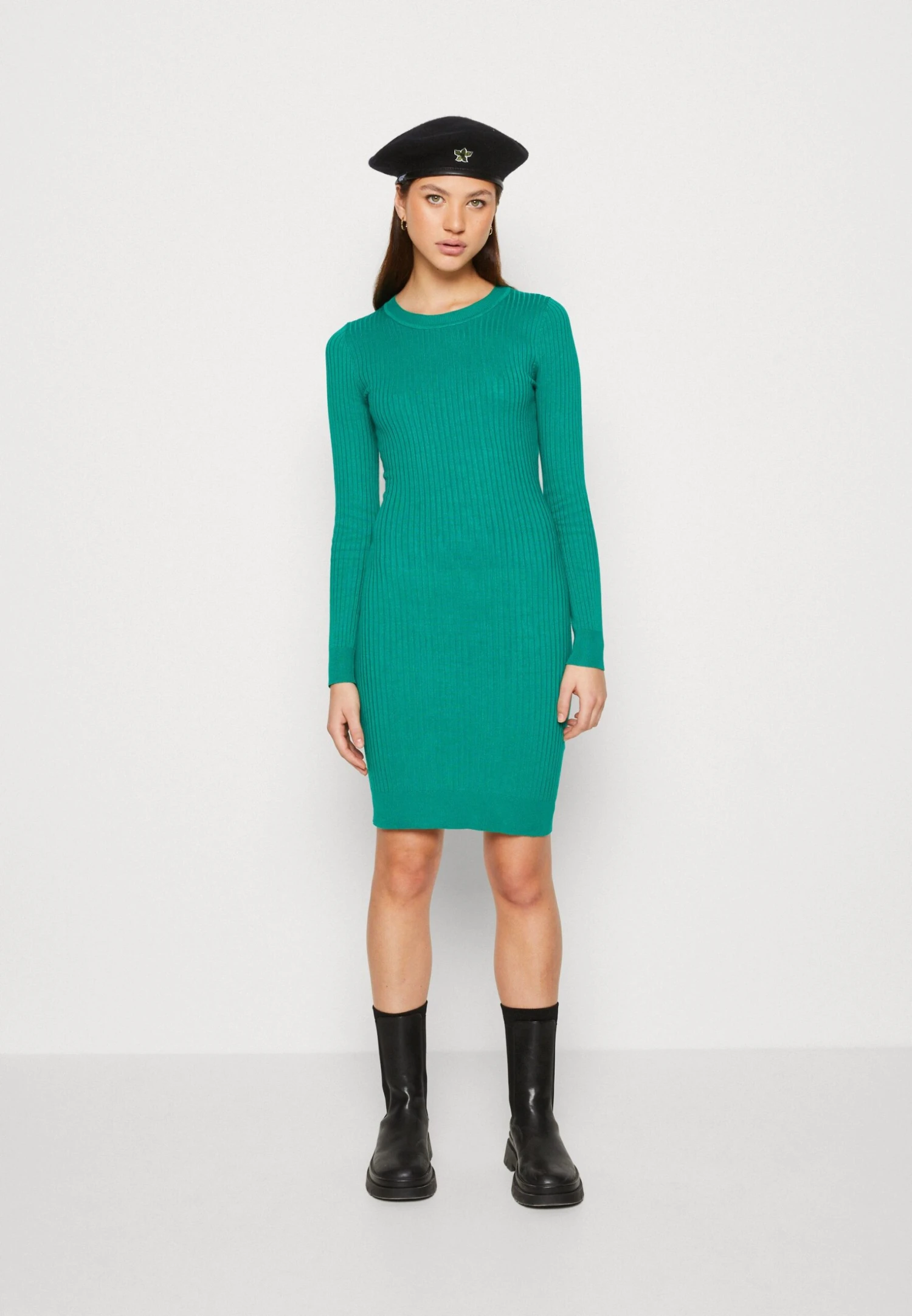 Even&Odd Crew Ausschnitt Ripp Basic Bodycon Mini Strickkleid - Shift Dress - Green 2 Even&Odd Crew Ausschnitt Ripp Basic Bodycon Mini Strickkleid - Shift Dress - Green - Image 2