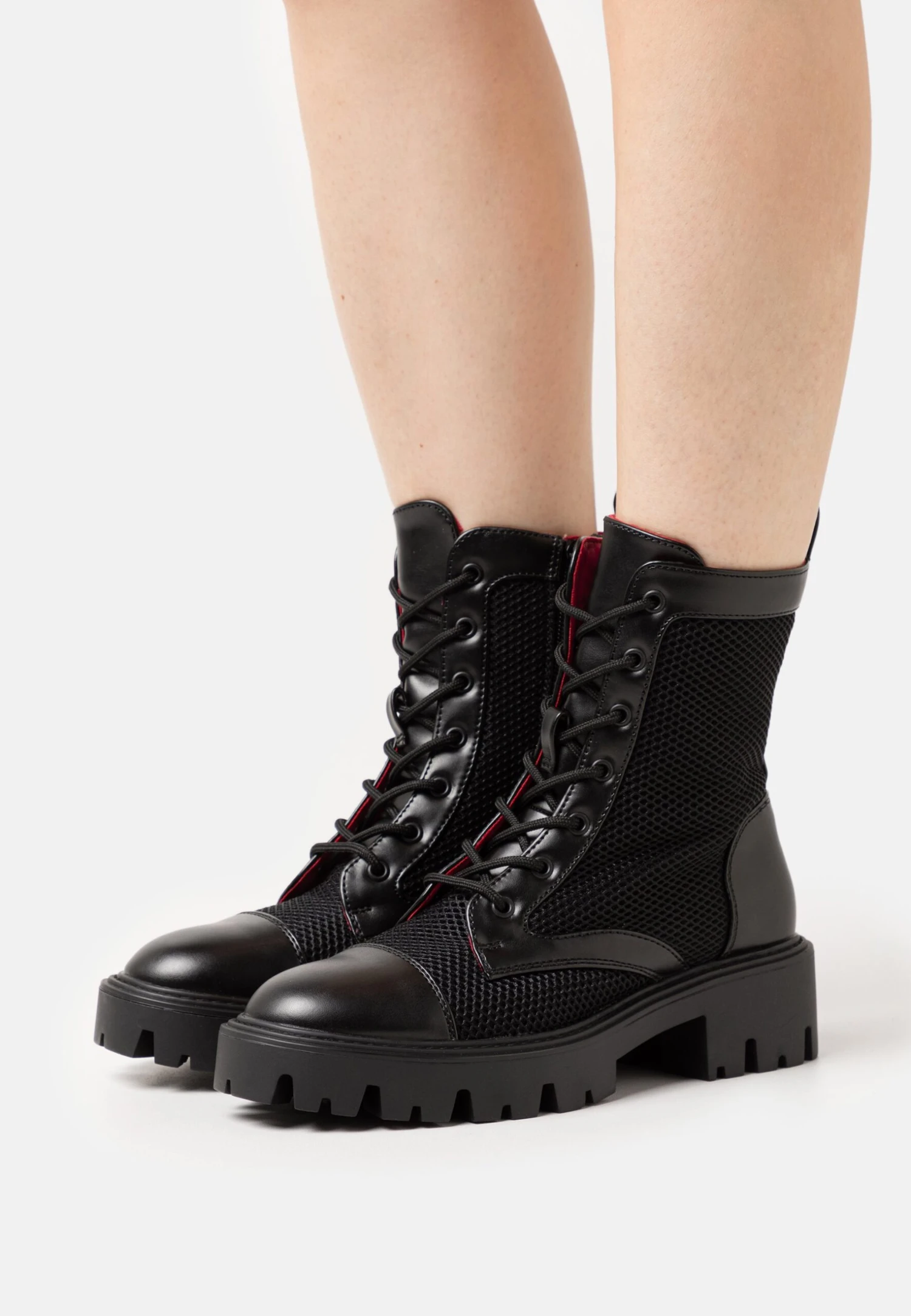 Even&Odd Platform Ankle Boots - Black 1 Even&Odd Platform Ankle Boots - Black