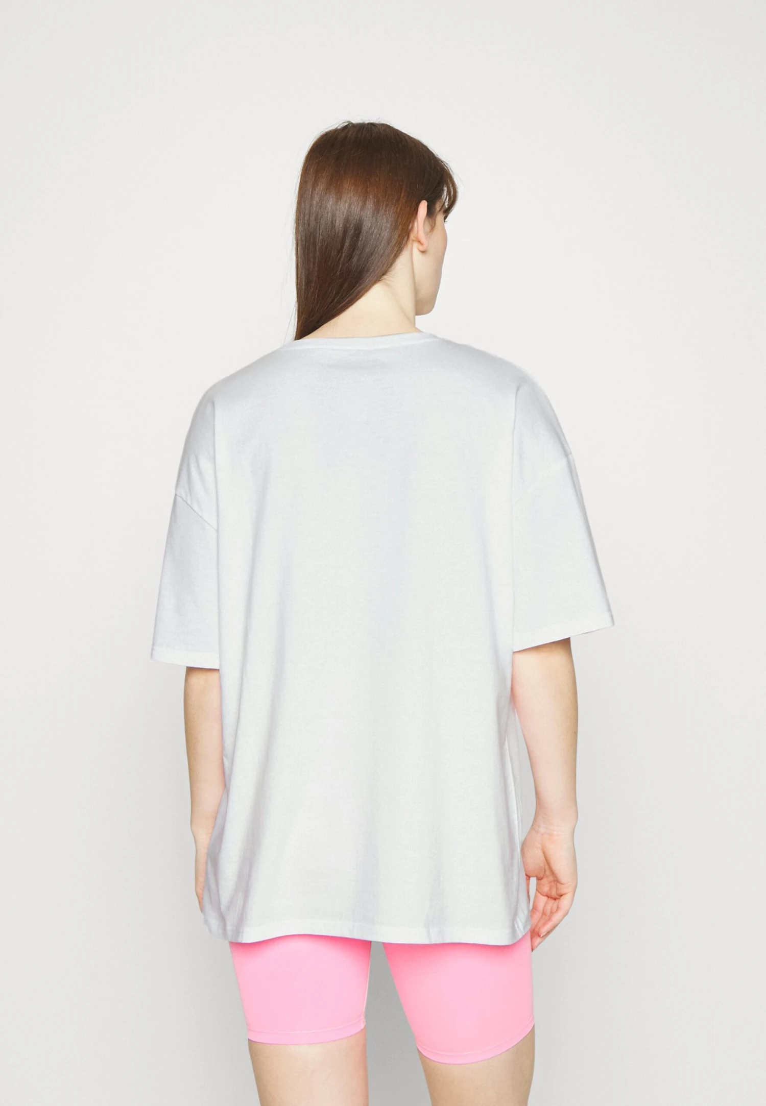 Oversized - Print T-Shirt - White 3 Oversized - Print T-Shirt - White - Image 3