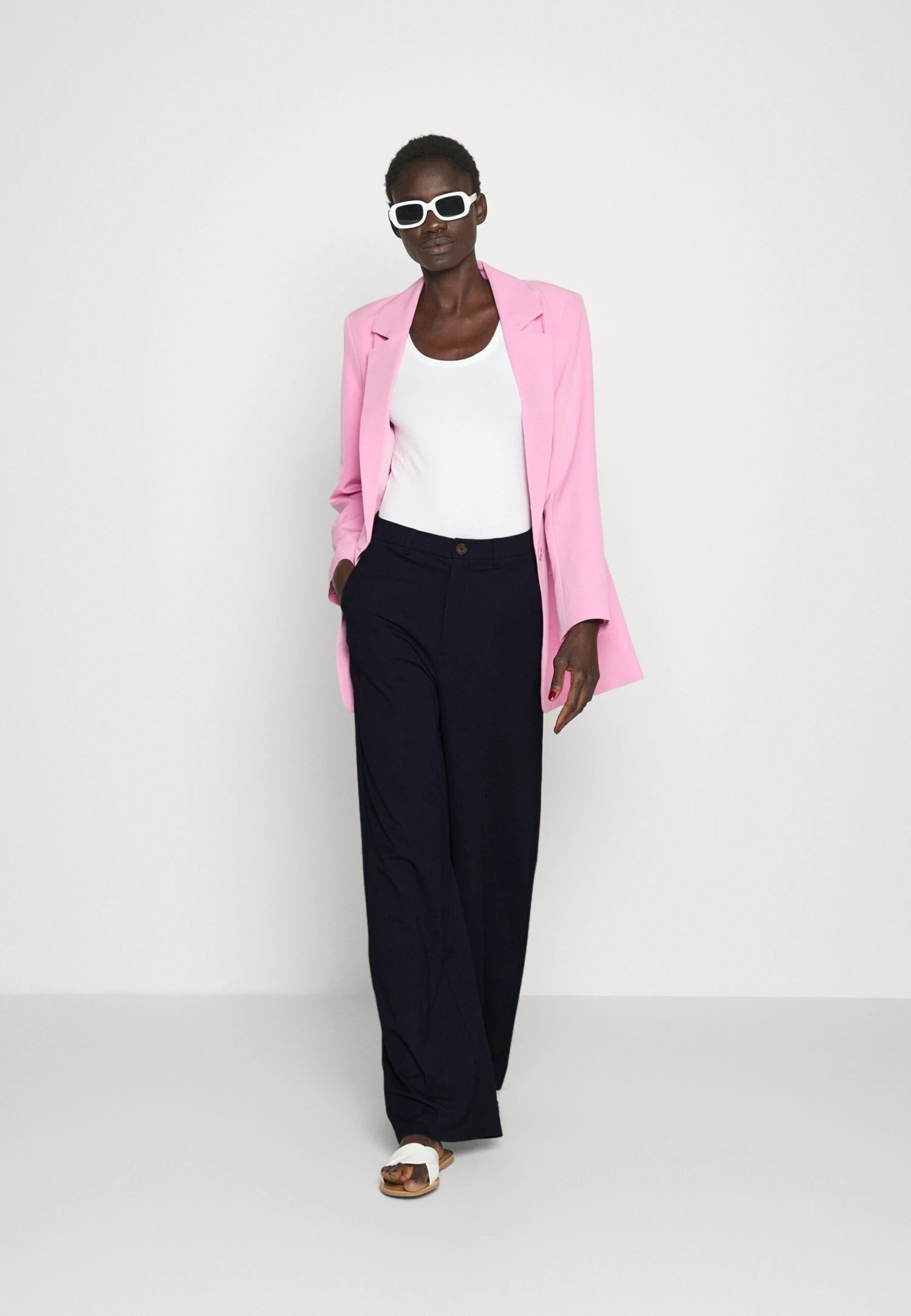 Wide Leg Trousers - Trousers 2 Wide Leg Trousers - Trousers - Image 2