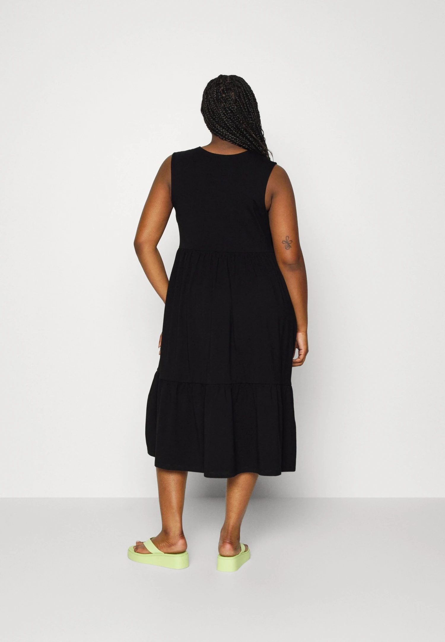 Sleeveless Dress- Day Dress - Black 3 Sleeveless Dress- Day Dress - Black - Image 3