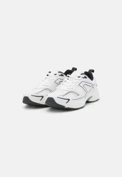 Even&Odd Comfort - Trainers - White/Black -Even-Odd Store 26862415233343eea64fb48e78df59fc scaled