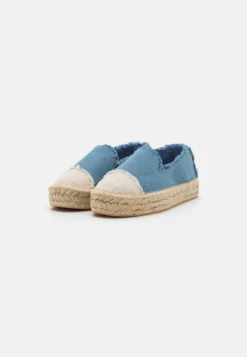 Even&Odd Slip-Ons - Blue -Even-Odd Store 2e425bbbea55419ea8b2d7f29c43b2e6 scaled