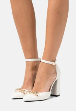Even&Odd Classic Heels - White