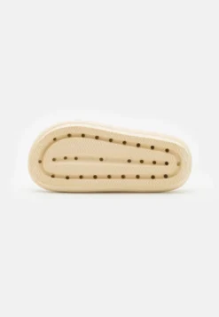 Even&Odd Pool Slides - Off White 10 Even&Odd Pool Slides - Off White -Even-Odd Store 33bd71b76e6e4ddea05575944b5bfcf3 scaled