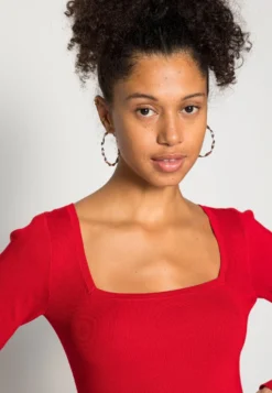 Even&Odd Eckiger Ausschnitt Mini Strickkleid - Jumper Dress - Red 9 Even&Odd Eckiger Ausschnitt Mini Strickkleid - Jumper Dress - Red -Even-Odd Store 358f9f3f0a264359a9e95beaadd53790 scaled