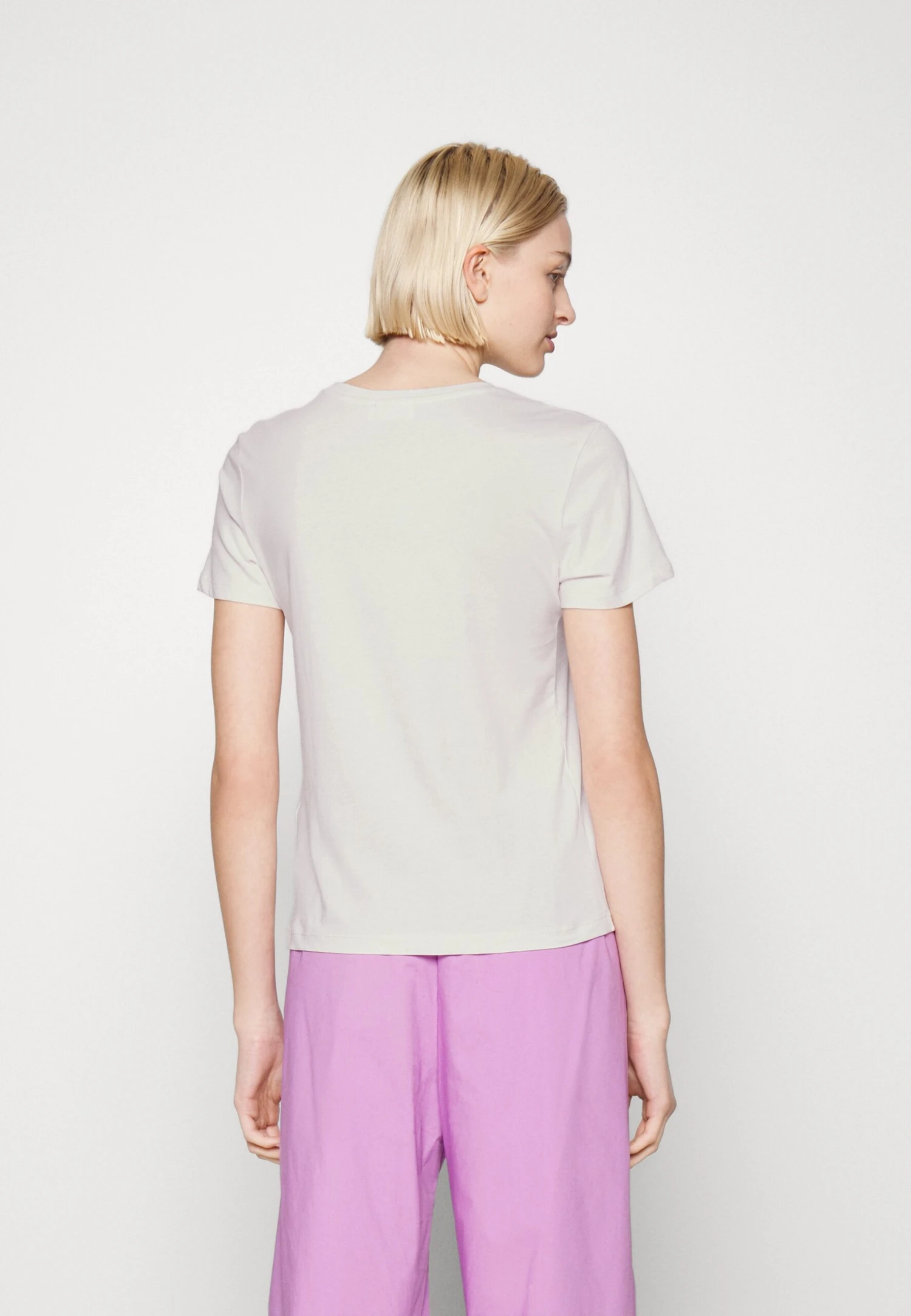 Even&Odd Hattie Tutto Bene- Basic T-Shirt - Light Pink 3 Even&Odd Hattie Tutto Bene- Basic T-Shirt - Light Pink - Image 3