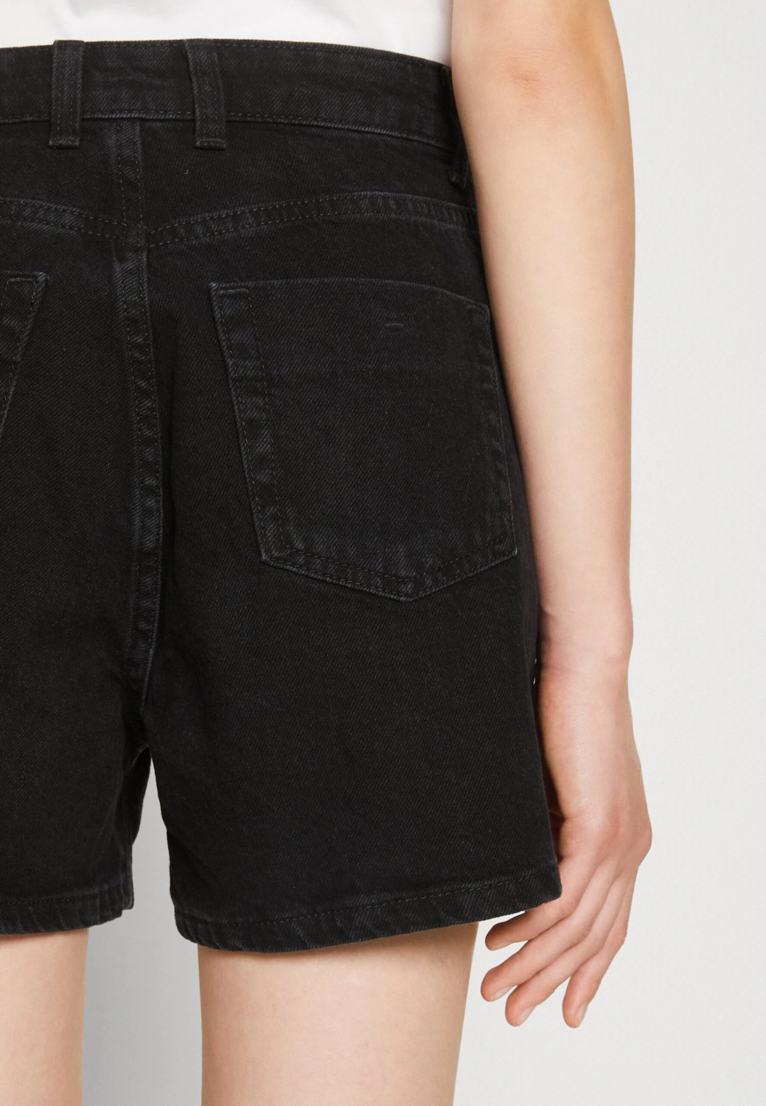 Even&Odd Denim Shorts - Black Denim 6 Even&Odd Denim Shorts - Black Denim - Image 6