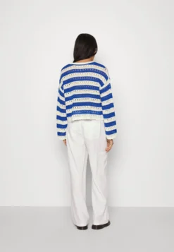 Even&Odd Jumper - White/Blue -Even-Odd Store 4bb06f98e5ed4c169a157310847b986c scaled