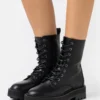 Even&Odd Platform Ankle Boots - Black