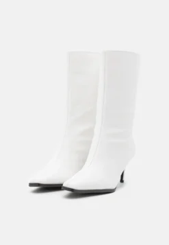 Even&Odd Boots - White -Even-Odd Store 4d7bbcc596c1436fa608c429501491f9 scaled