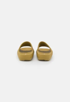 Even&Odd Pool Slides - Khaki 9 Even&Odd Pool Slides - Khaki -Even-Odd Store 5c59d917479a4ce8a46217a24b0d7ced scaled