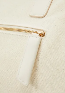 Even&Odd Weekend Bag - Off-White 11 Even&Odd Weekend Bag - Off-White -Even-Odd Store 62721282e1e041e2be2703b6e7bea198 scaled