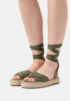 Even-Odd Store 26 Even&Odd Sandals - Khaki
