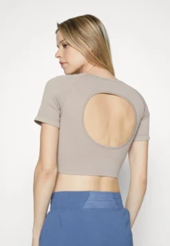 Print T-Shirt - Taupe 9 Print T-Shirt - Taupe -Even-Odd Store 6673c3da41044f848cb94d506459ad10 scaled