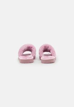 Even&Odd Disney Mickey Mouse - Slippers - Pink -Even-Odd Store 6bf6475b9c194190b6d19332190dc209 scaled