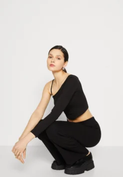 Even&Odd Trousers - Trousers 9 Even&Odd Trousers - Trousers -Even-Odd Store 721bb662140445d6813fdeff852ba9e6 scaled