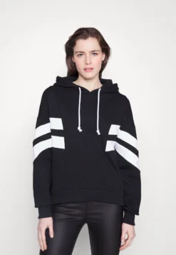 Hoodie - Black/White