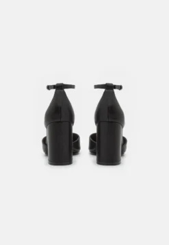 Even&Odd Classic Heels - Classic Heels 9 Even&Odd Classic Heels - Classic Heels -Even-Odd Store 759e7041dcf74ae894c35c97d8439e1c scaled