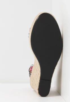 Even&Odd High Heeled Sandals - Multicolor 13 Even&Odd High Heeled Sandals - Multicolor -Even-Odd Store 8337b489bb2c46e1bab0ae13d3037358 scaled