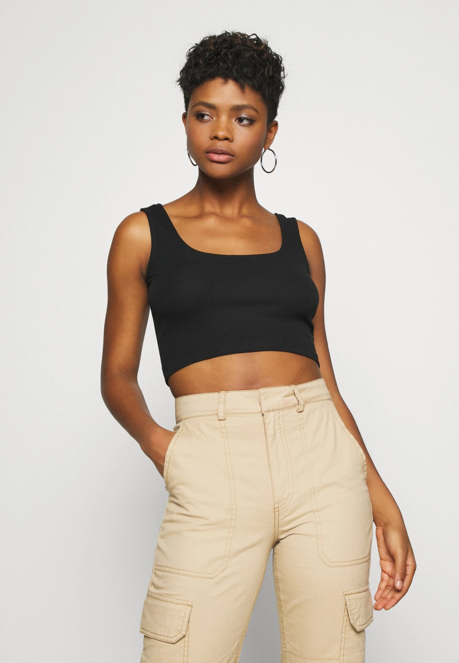 Even&Odd Top - Black/White 2 Even&Odd Top - Black/White - Image 2