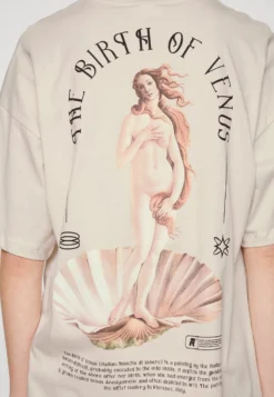 Even&Odd Liz Venus Back Print - Print T-Shirt -Even-Odd Store 94401fdfe19740c68372047c138e0099 scaled