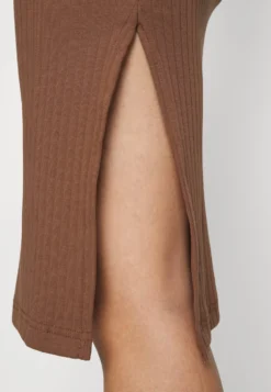 Pencil Skirt With Slit - Pencil Skirt - Brown -Even-Odd Store 954f7981835e476381a28023a09b166b scaled