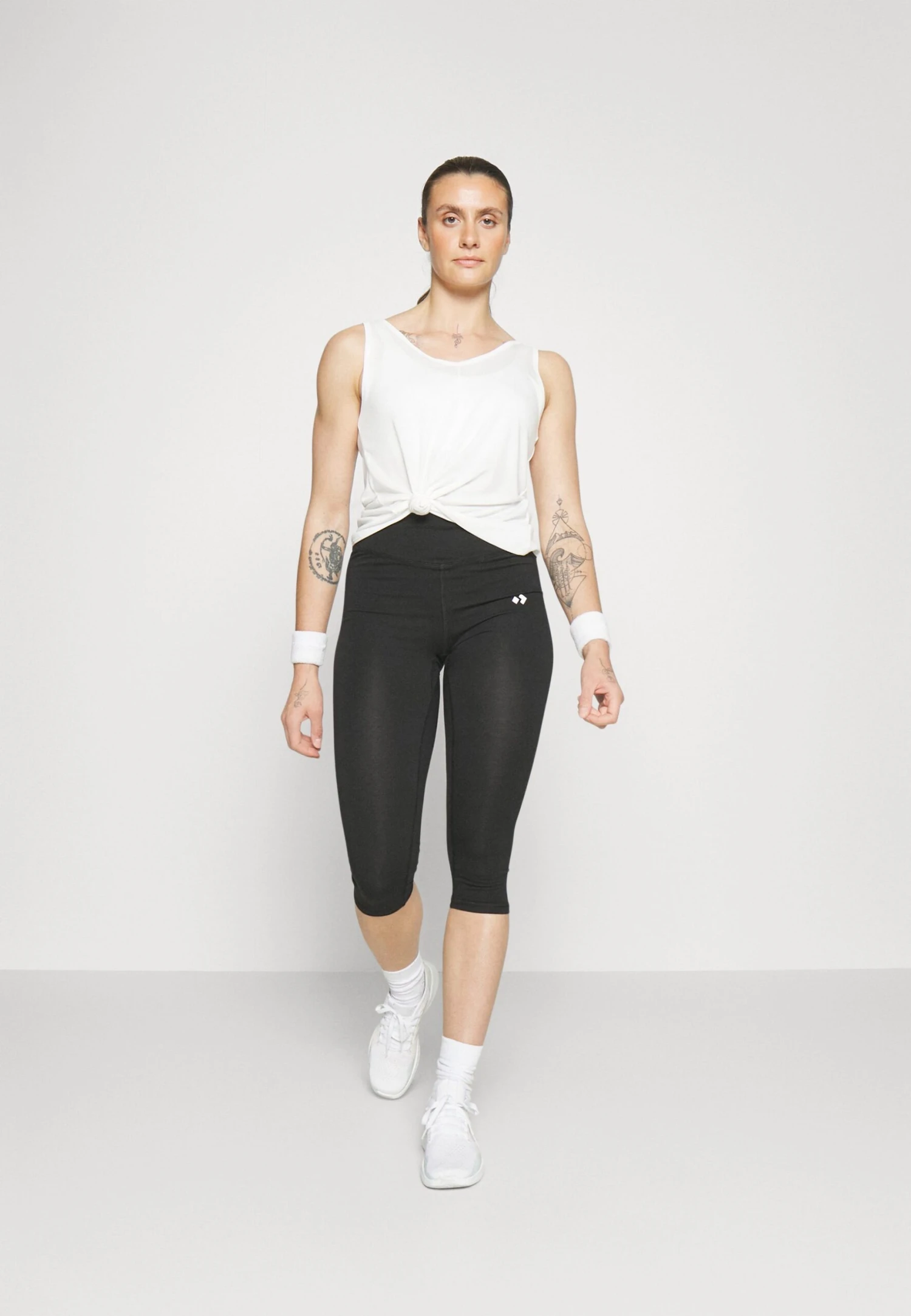 3/4 Sports Trousers - Black 2 3/4 Sports Trousers - Black - Image 2