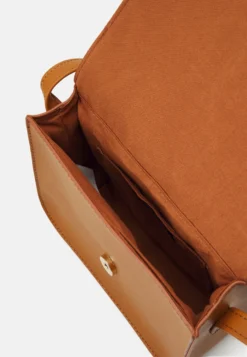 Even&Odd Across Body Bag - Cognac -Even-Odd Store 9c415da05dca42409fcb1c579e3d8362 scaled