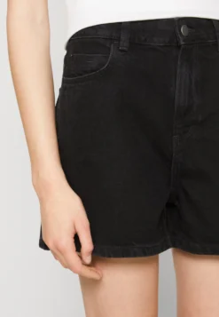 Even&Odd Denim Shorts - Black Denim 9 Even&Odd Denim Shorts - Black Denim -Even-Odd Store a0bda4d677674d26a26ebc7042d8cda6 scaled