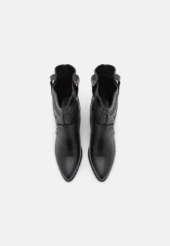 Even&Odd Cowboy/Biker Ankle Boot - Black -Even-Odd Store a5eb6d047e6f439eaf8f22e82a021429 scaled