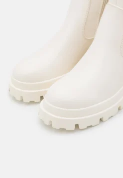 Even&Odd Platform Boots - White -Even-Odd Store a782226d52af494daf7b6363bff64f09 scaled