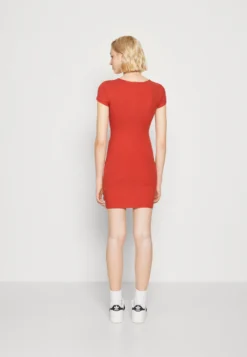 Even&Odd Shift Dress - Red 8 Even&Odd Shift Dress - Red -Even-Odd Store a7b69968fc054ffcbbd9b987b087fed0 scaled