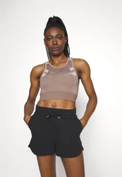 Medium Support Sports Bra - Taupe 9 Medium Support Sports Bra - Taupe -Even-Odd Store b220c0899e8e44808dfdee4ec744dd9f scaled