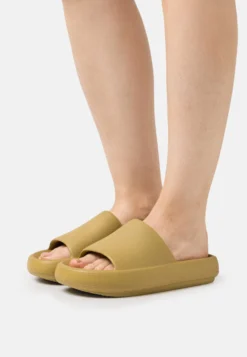 Even&Odd Pool Slides - Khaki