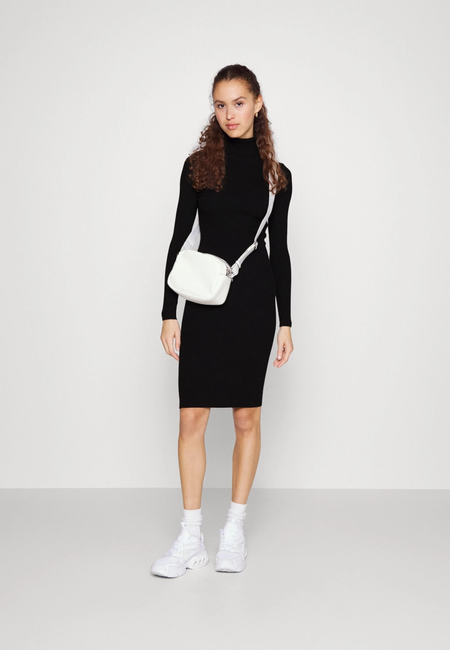 Even&Odd Jumper Dress - Black 2 Even&Odd Jumper Dress - Black - Image 2