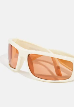 Even&Odd Sunglasses -Off-White -Even-Odd Store b6045baf5b73489eade40da994380401 scaled