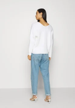 Even&Odd Jumper - Cloud Dancer 8 Even&Odd Jumper - Cloud Dancer -Even-Odd Store b73fdecf30ec4d12b75e974a5c40a2b0 scaled