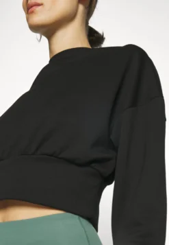 Sweatshirt - Black -Even-Odd Store b96233227e6e41fb9ccf131f23da72c3 scaled