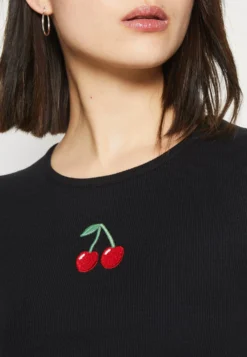 Even&Odd Print T-Shirt - Black -Even-Odd Store c3b91c41037c4018b73112f49611fafc scaled