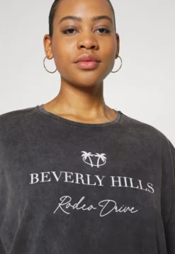 Liz Beverly Hills / 802 - Black - Print T-Shirt - 802 - Black 9 Liz Beverly Hills / 802 - Black - Print T-Shirt - 802 - Black -Even-Odd Store c41132279a0b44e5b83d7faa2a5350d4 scaled