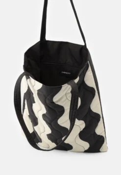 Even&Odd Tote Bag - 802 - Black_001 - White -Even-Odd Store c631242055b5414bae92f78d76ccb812 scaled