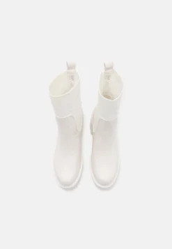 Platform Ankle Boots - White 11 Platform Ankle Boots - White -Even-Odd Store c771cd0a2ec048b08fcae79e916befa4 scaled