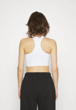 Medium Support Sports Bra - White 7 Medium Support Sports Bra - White -Even-Odd Store c7f155aa3f2b467393369ad33dd1174b scaled