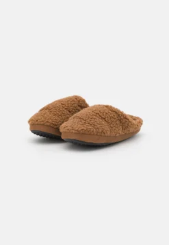 Even&Odd Slippers - Slippers -Even-Odd Store c8acff8b1fb34a94b2dd00e48989a6b1 scaled
