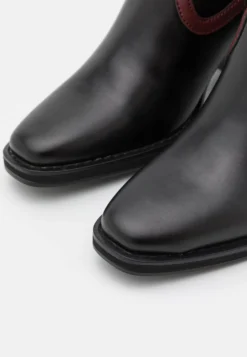 Even&Odd Cowboy/Biker Boots - Black 11 Even&Odd Cowboy/Biker Boots - Black -Even-Odd Store cba8ef871d16416b821ac8ed07d111d8 scaled