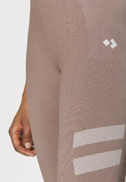 Seamless Power - Leggings - Taupe -Even-Odd Store e45be4d821af498281508c9e5f508521 scaled