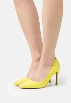 Classic Heels - Yellow