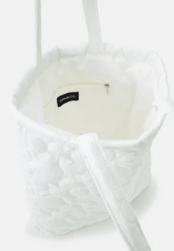 Even&Odd Tote Bag - White 6 Even&Odd Tote Bag - White -Even-Odd Store ec181fbd6ba242538de2cd611b0c461a scaled